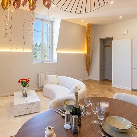 Apartment La Imperiale - Baignoire Balneotherapie - Palace Avec Vue Aix-les-Bains