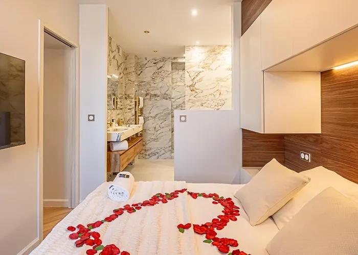 La Imperiale - Baignoire Balneotherapie - Palace Avec Vue *