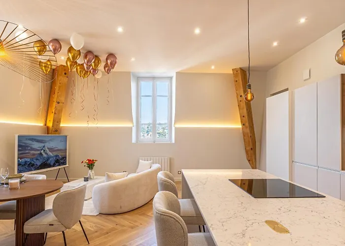 La Imperiale - Baignoire Balneotherapie - Palace Avec Vue アパート *