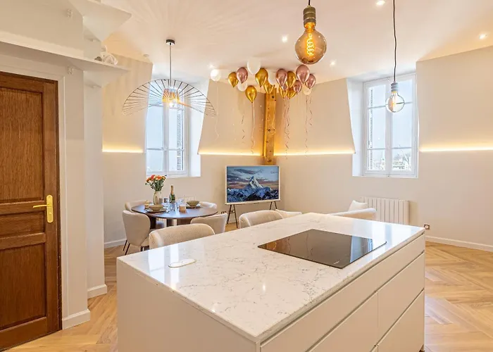 La Imperiale - Baignoire Balneotherapie - Palace Avec Vue * エクスレバン