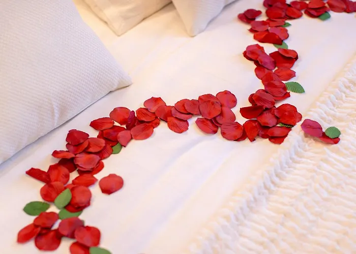 La Imperiale - Baignoire Balneotherapie - Palace Avec Vue アパート エクスレバン